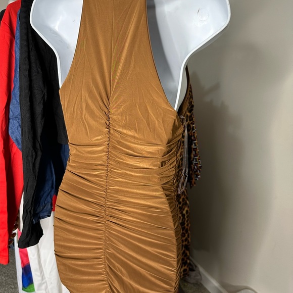 𝖬𝗒 𝖥𝗂𝗋𝗌𝗍 𝖫𝗂𝗏𝖾 - Picture 2 of 4